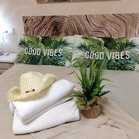 Pink Catia Coqueto Piso Playa Del Cura Apartment Torrevieja Ngoại thất bức ảnh