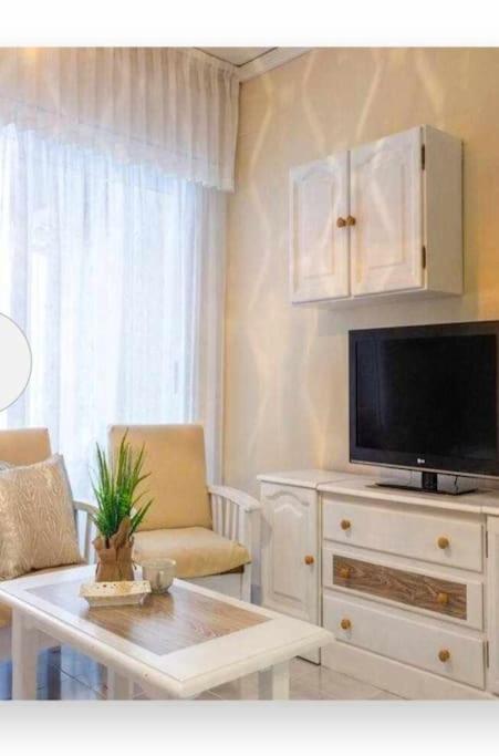 Pink Catia Coqueto Piso Playa Del Cura Apartment Torrevieja Ngoại thất bức ảnh